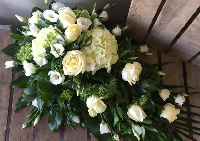 Why Bringing Flowers To A Funeral Is So Important?