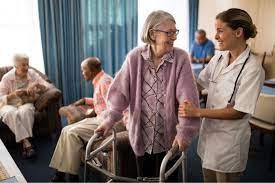 Choosing The Right Tarzana Nursing Home For Your Loved Ones